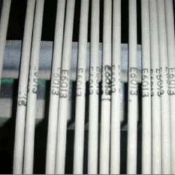 Building-Material-2-5mm-3-2mm-4-0mm-Low-Price-Steel-Temperature-E6013-GB-E4313-J421-Stick-Welding-Electrode-Welding-Rod.webp (1)